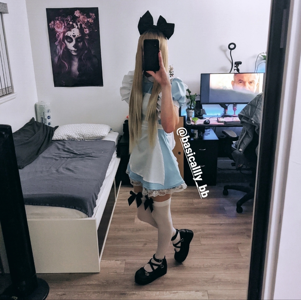Alice in Wonderland Cosplay